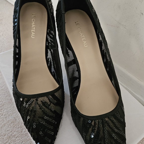 Le Chateau Mesh Heels - Picture 2 of 4